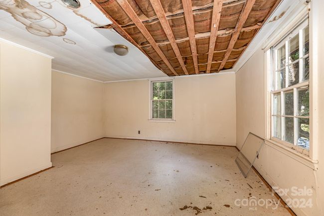 146 Osborne St, House other with 3 bedrooms, 1 bathrooms and null parking in Jonesville NC | Image 19