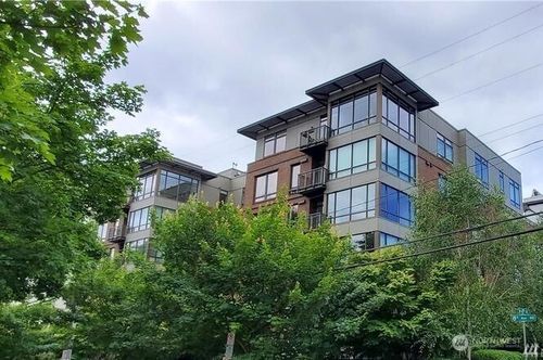 apt-408-4547 8th Ave Ne, Seattle, WA, 98105-6706 | Card Image