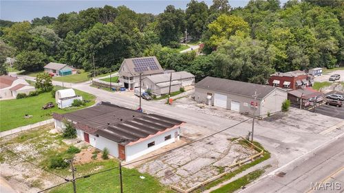 2900 E Broadway, Alton, IL, 62002-1863 | Card Image