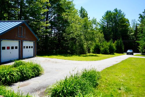 693 Canaan Rd, Pittsfield, ME, 04967-5541 | Card Image