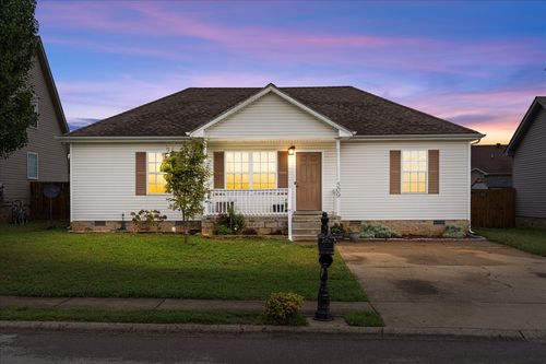 509 Oakmont Dr, Clarksville, TN, 37042-4706 | Card Image