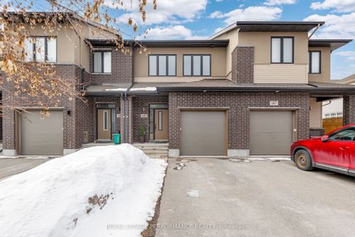 345 Nonius St, Stittsville, ON, K2V0E1 | Card Image