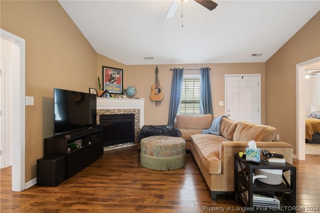 287 Feathers Ln, House other with 3 bedrooms, 2 bathrooms and null parking in Raeford NC | Image 7