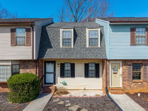 15 Beacon Ct, Lynchburg, VA, 24502-4564 | Card Image