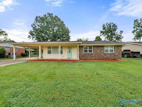 317 Sharon Street, Scottsboro, AL, 35768 | Card Image