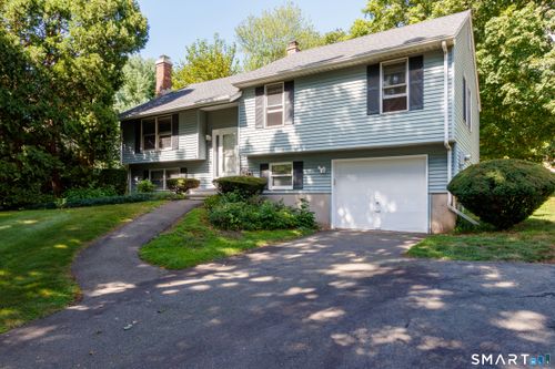 54-54 Valley View Dr, Hamden, CT, 06518-2750 | Card Image