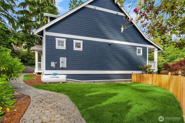 10290 Ruddy Duck Ln, House other with 3 bedrooms, 3 bathrooms and 2 parking in Bainbridge Island WA | Image 25