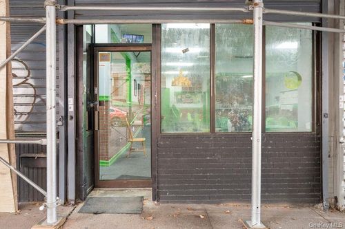 2060 Wallace Ave, Bronx, NY, 10462-3006 | Card Image