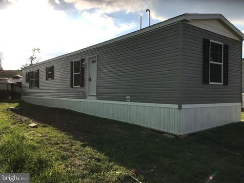 209 Johnson Dr, FAIRLESS HILLS, PA, 19030-2010 | Card Image