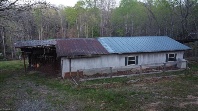 205 Martha Lowe Rd, House other with 3 bedrooms, 1 bathrooms and null parking in Lowgap NC | Image 21