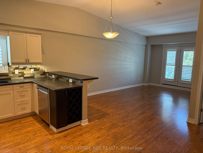 305 - 6928 Ailanthus Ave, Condo with 1 bedrooms, 1 bathrooms and 1 parking in Niagara Falls ON | Image 7