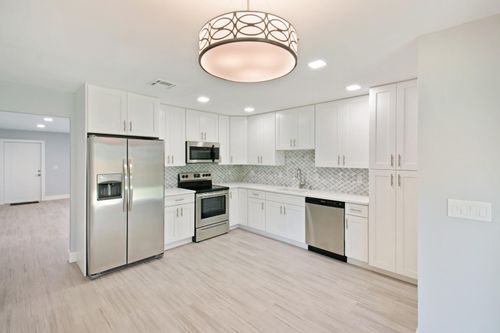 9128 Roan Ln, West Palm Beach, FL, 33403-1066 | Card Image