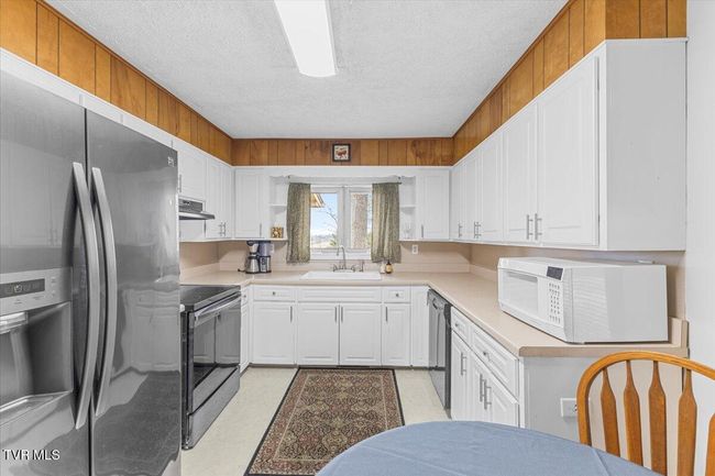 520 Heritage Ln, House other with 3 bedrooms, 3 bathrooms and null parking in Jonesborough TN | Image 7