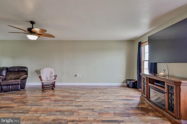 6295 Venture Ct, House other with 4 bedrooms, 4 bathrooms and null parking in Slatington PA | Image 27