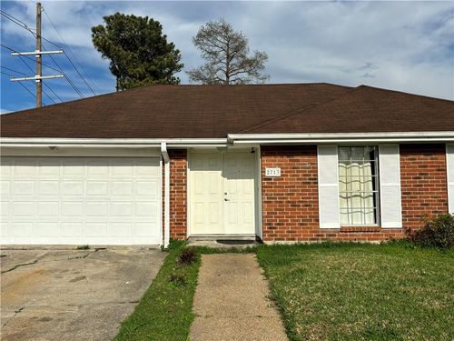 2713 W Friendship Dr, Harvey, LA, 70058-1305 | Card Image
