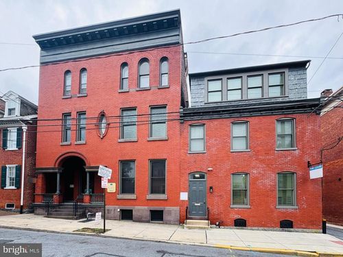 130 E Chestnut St, LANCASTER, PA, 17602-2897 | Card Image