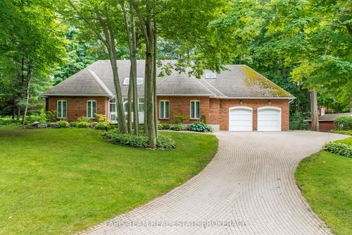 903 Victoria St, Midland, ON, L4R1B7 | Card Image