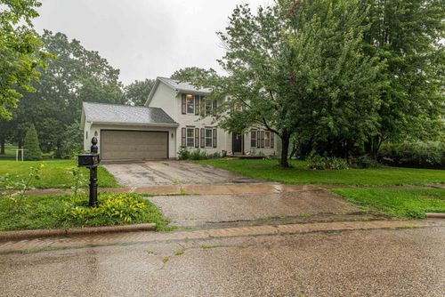 140 Eager Court, Evansville, WI, 53536 | Card Image