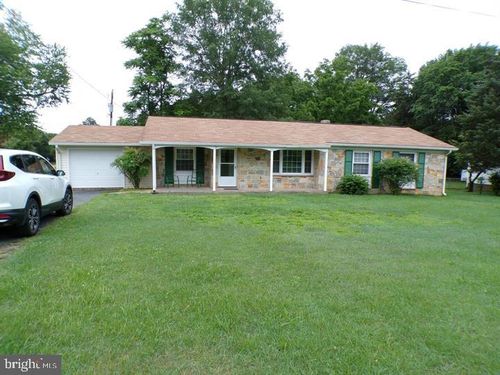 111 Walnut Dr, FREDERICKSBURG, VA, 22405-1760 | Card Image