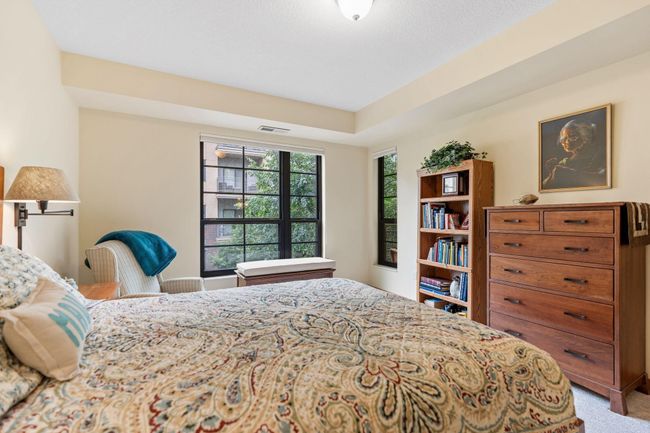 28-web-or-mls-2565 Franklin Ave 211-28.jpg | Image 13