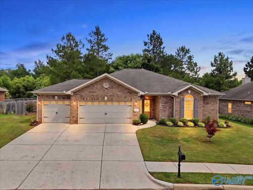 132 Winding Creek Rd Nw, Madison, AL, 35757-6321 | Card Image