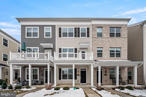 127 Gaslight Aly, BENSALEM, PA, 19020-1265 | Card Image