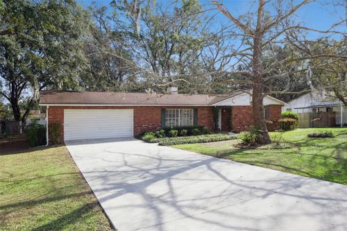 141 Ne 50th Ct, OCALA, FL, 34470-1566 | Card Image