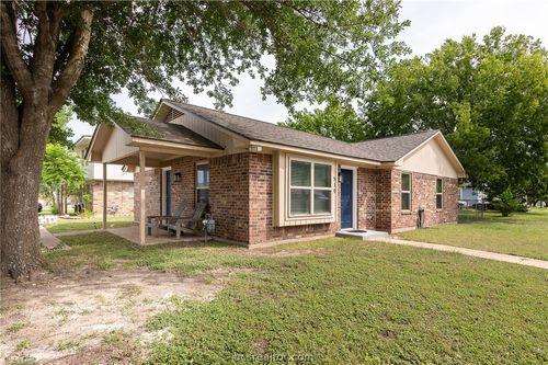 519 Chappel St, College Station, TX, 77840-2051 | Card Image