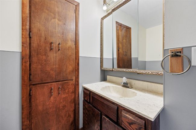 401 7 Th Ave, House other with 3 bedrooms, 2 bathrooms and null parking in Clarence IA | Image 9