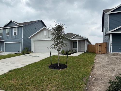 2635 Lantana Spring Rd, Houston, TX, 77038-1670 | Card Image