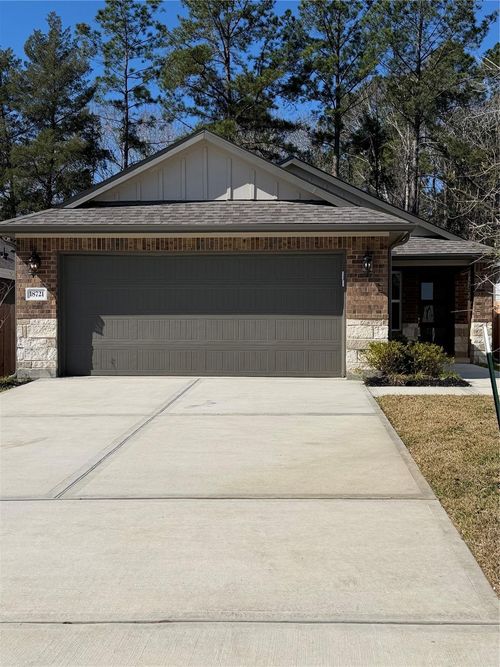 18721 Timber Glen Dr, Montgomery, TX, 77316-3337 | Card Image