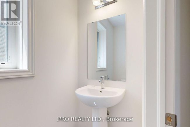 51 Sparrow Way, House other with 4 bedrooms, 4 bathrooms and 4 parking in Adjala-Tosorontio (Colgan) ON | Image 32