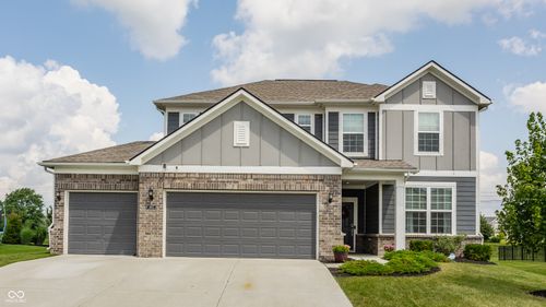 6902 Diamondleaf Way, Brownsburg, IN, 46112-7605 | Card Image