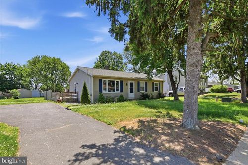 536 Martin Ave, MOUNT JOY, PA, 17552-2808 | Card Image