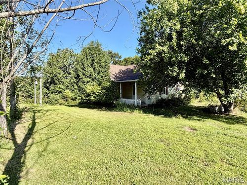 18629 Prairie Dr, Lebanon, MO, 65536-7460 | Card Image
