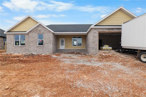 7829 Teton Trail Ave, Tontitown, AR, 72762-3308 | Card Image