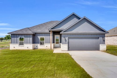 520 E Lamar St, Palmer, TX, 75152-8173 | Card Image