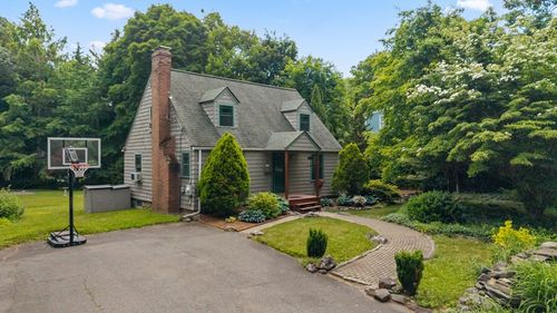 33 Spruce St, Shrewsbury, MA, 01545-2861 | Card Image