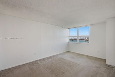 1603 - 650 West Ave, Condo with 2 bedrooms, 2 bathrooms and null parking in Miami Beach FL | Image 3