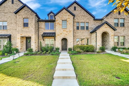 2538 Settlers Pl, Garland, TX, 75042-4071 | Card Image