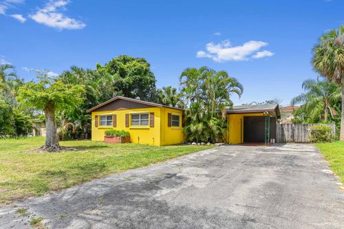 877 Sarazen Drive, West Palm Beach, FL, 33413 | Card Image