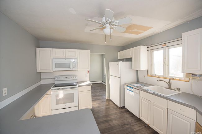2 Clyde Pl, House other with 3 bedrooms, 2 bathrooms and null parking in Kings Park NY | Image 9