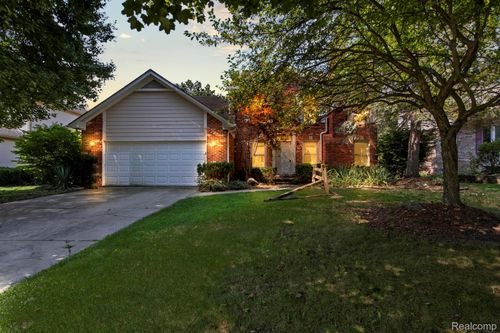 1709 Weyhill Dr, Wixom, MI, 48393-1156 | Card Image