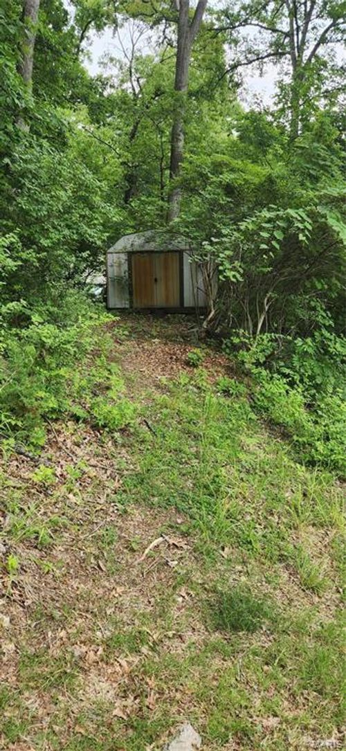 3179 Quiet Forest Dr, Imperial, MO, 63052-1066 | Card Image