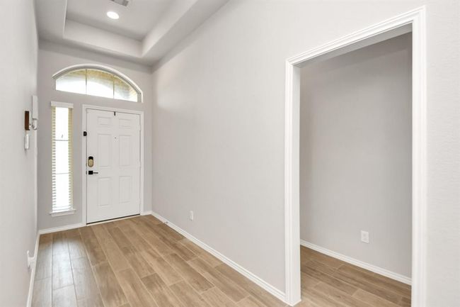 13208 Sage Meadow Ln, House other with 3 bedrooms, 2 bathrooms and 2 parking in Pearland TX | Image 6