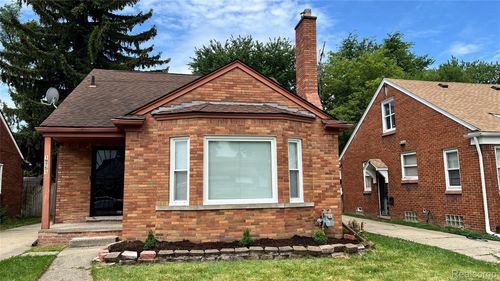 19751 Ardmore St, Detroit, MI, 48235-1504 | Card Image