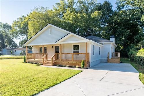 1068 Mclinden Ave Se, Smyrna, GA, 30080-4144 | Card Image