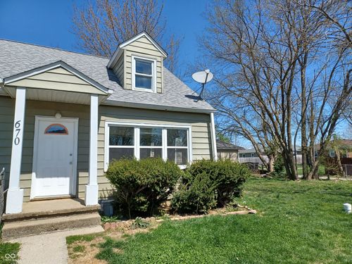 670 Cleveland St, Beech Grove, IN, 46107-1343 | Card Image
