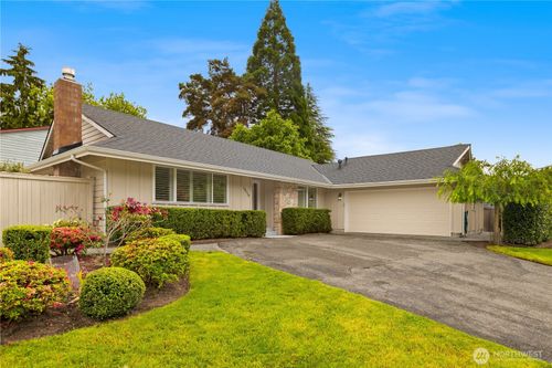 14518 112th Ave Ne, Kirkland, WA, 98034-4405 | Card Image
