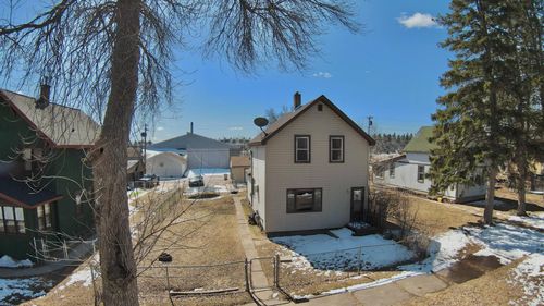 313 9th St Sw, Chisholm, MN, 55719-1947 | Card Image